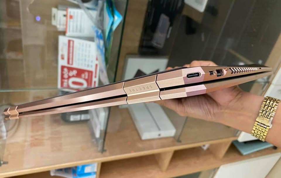 HP Spectre x360 15 - eb0043dx — photo 6
