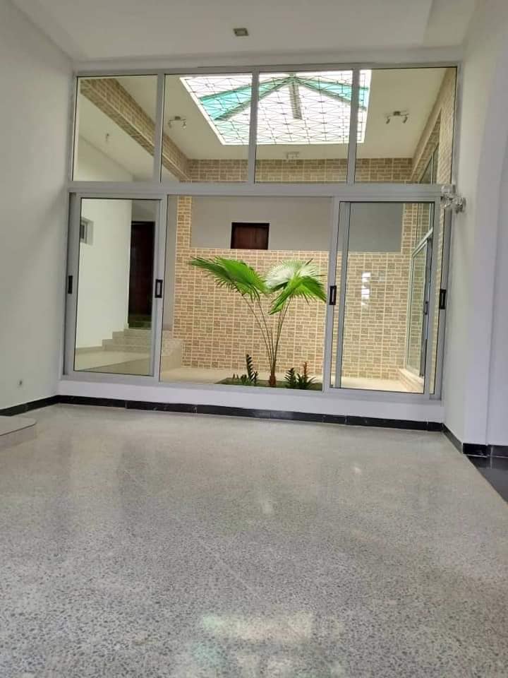 Villa basse haut standing — photo 5