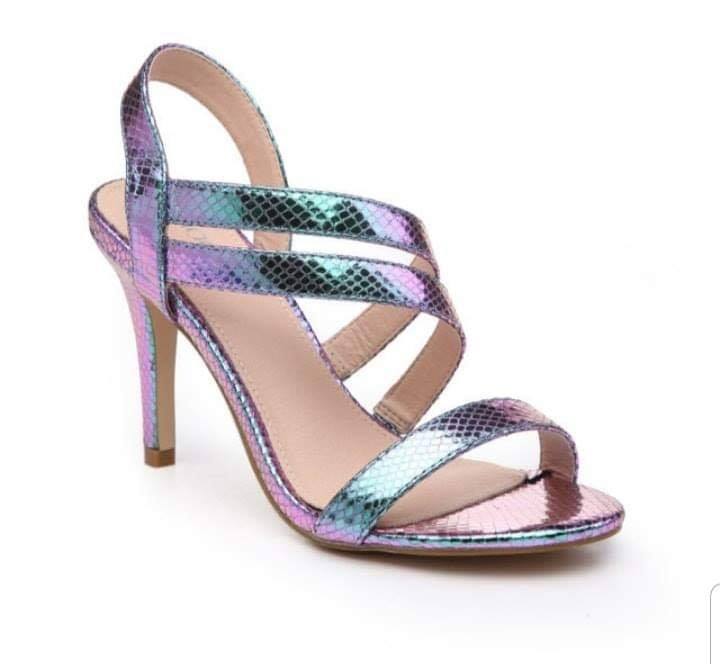 Talons — photo 4