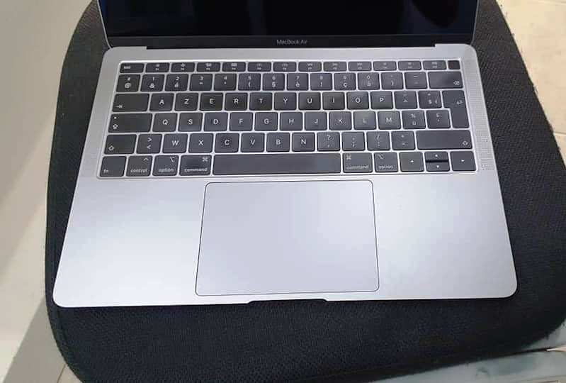 MacBook Air Retina 2019 — photo 2