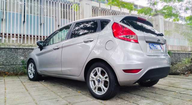 Ford Fiesta 2009 — photo 2