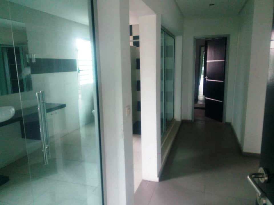Appartement de 4 Pièces de Hauts Standings — photo 3