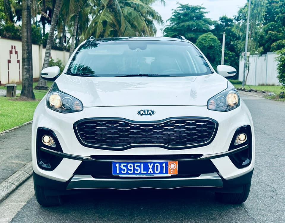 KIA SPORTAGE EX 2022 — photo 3