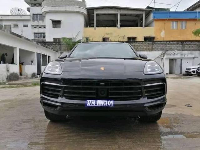 PORSCHE CAYENNE — photo 6