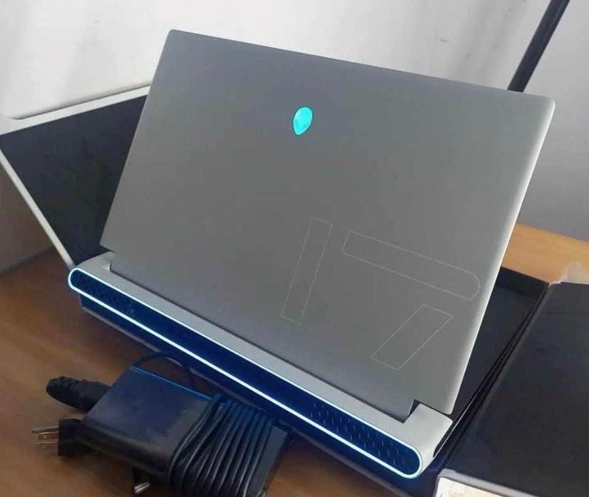 Dell Alienware X17 R2 — photo 3