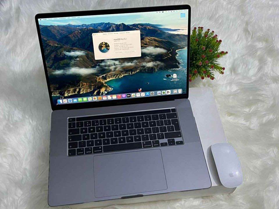 MACBOOK PRO RETINA CORE I9 2019 — photo 3