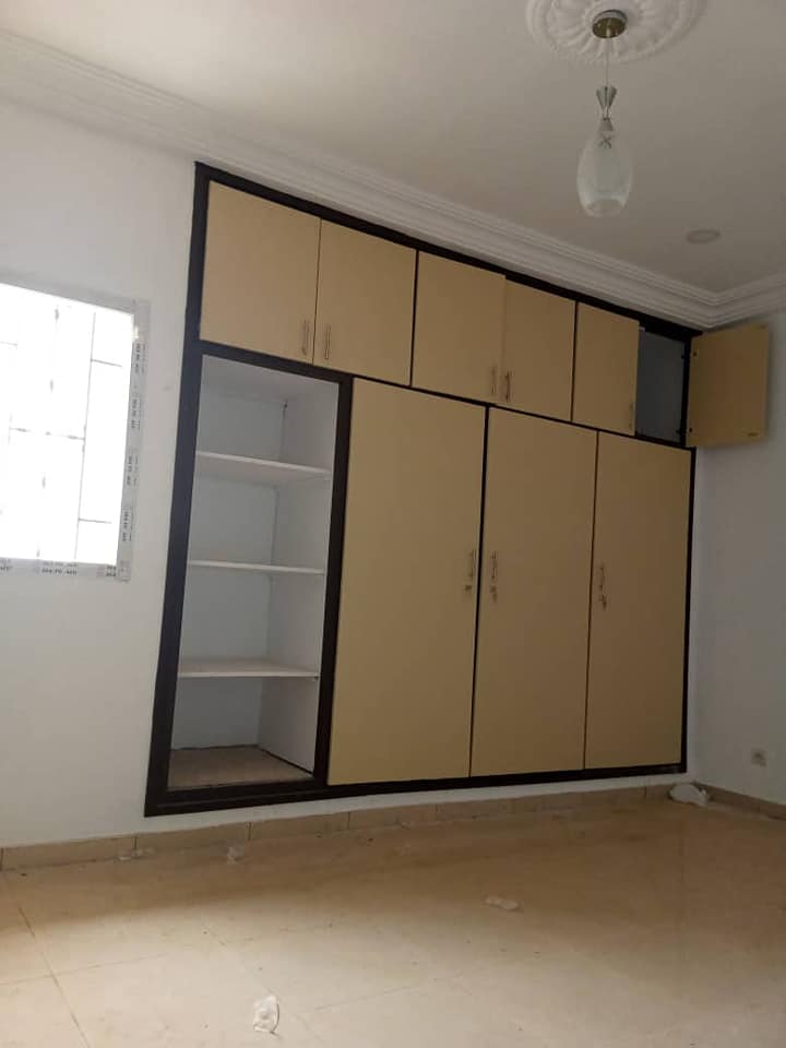 Appartement de 3 Pièces - Route Bingerville — photo 5