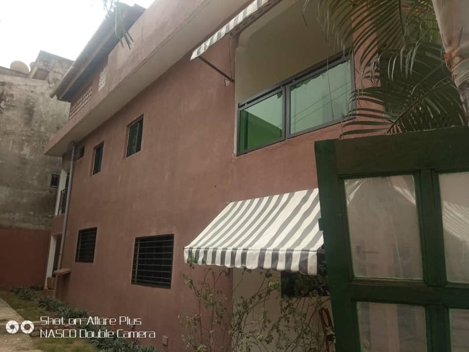 10 Pièces - VILLA DUPLEX ANGRE 8ème Tranche — photo 4