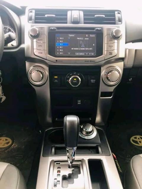 Toyota 4-Runner — photo 10