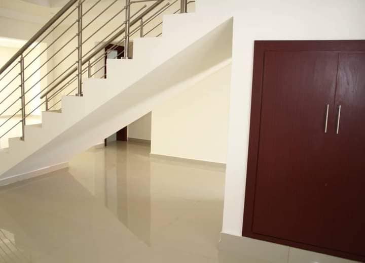 Duplex De 6 Pièces — photo 11