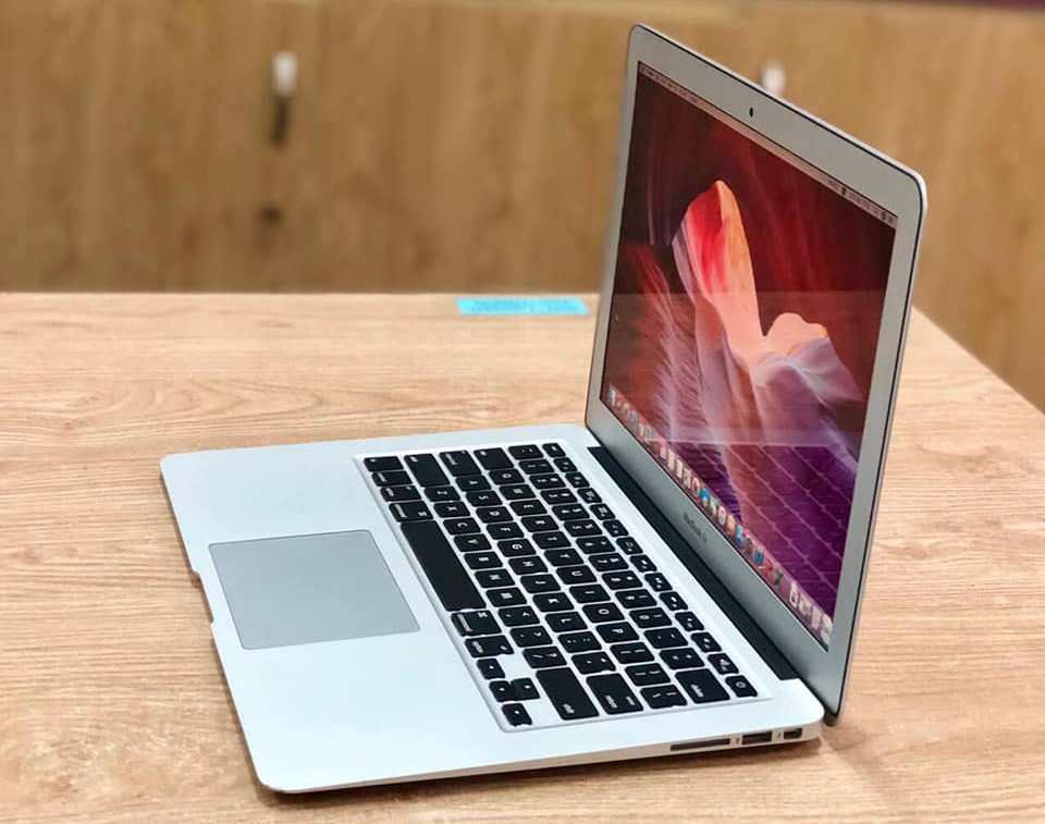 MacBook Air 2014 — photo 2