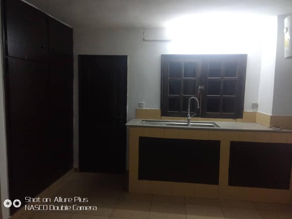 10 Pièces - VILLA DUPLEX ANGRE 8ème Tranche — photo 11
