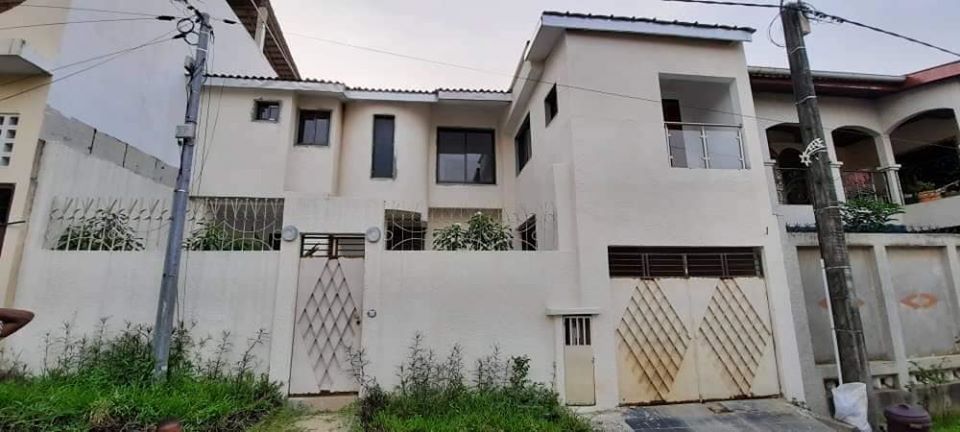 Duplex 6 Pièces - Attoban Abri 2000