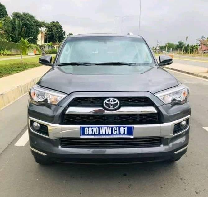 Toyota 4-Runner — photo 6