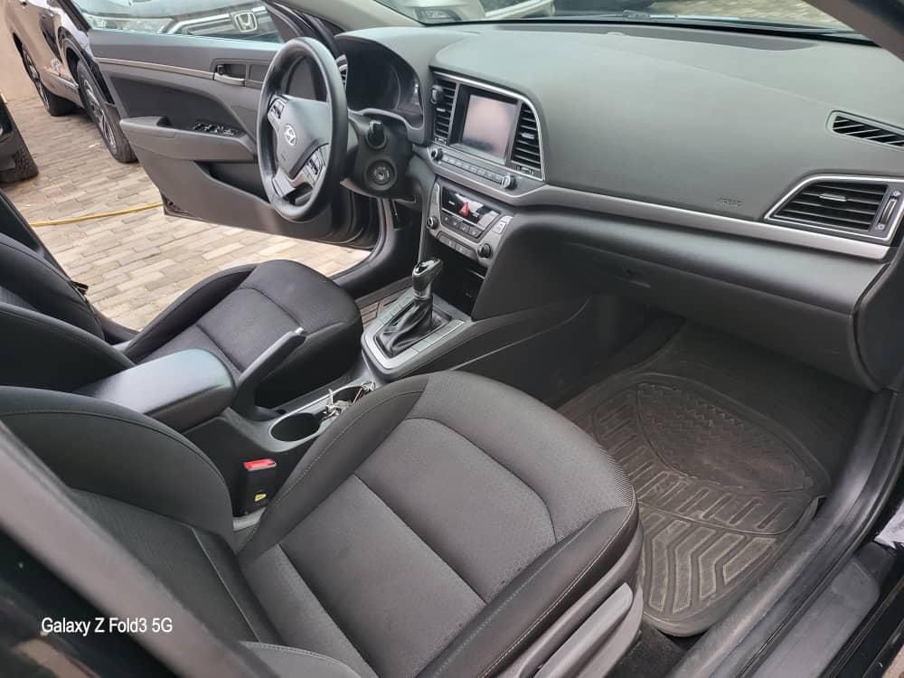Hyundai Elantra 2018 — photo 5