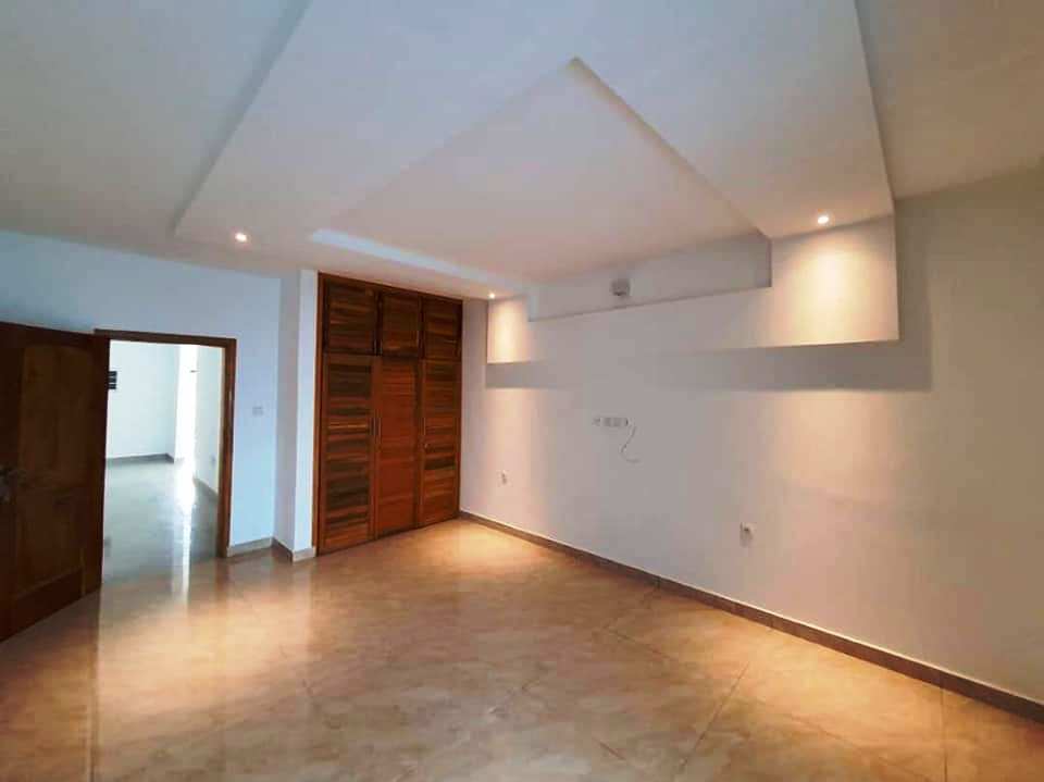 Appartement de 4 Pièces de Hauts Standings — photo 5