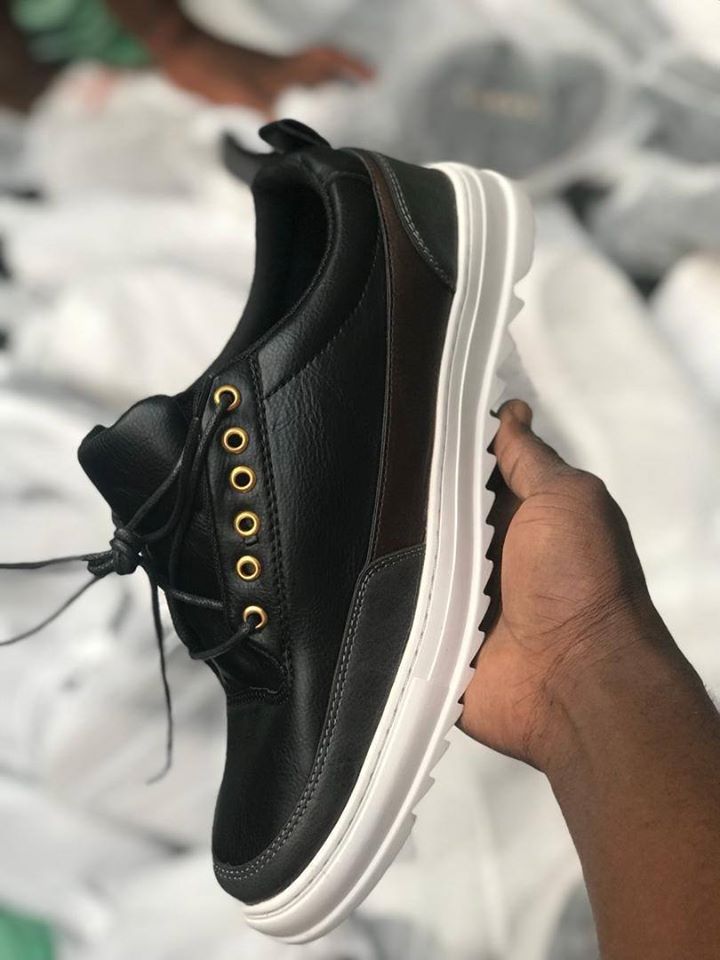 Chaussure en Simili Cuir