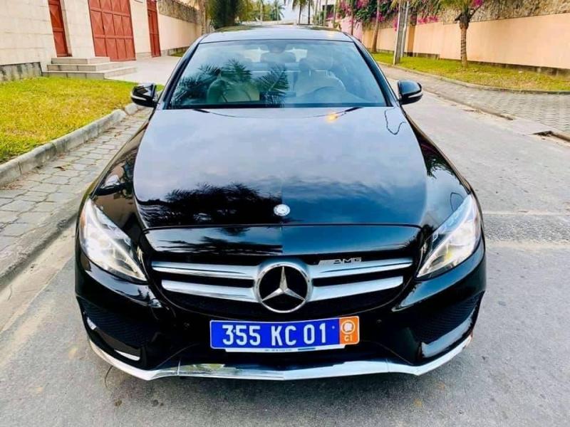 Mercedes-Benz C300 — photo 3