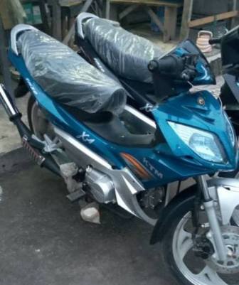Motos — photo 18