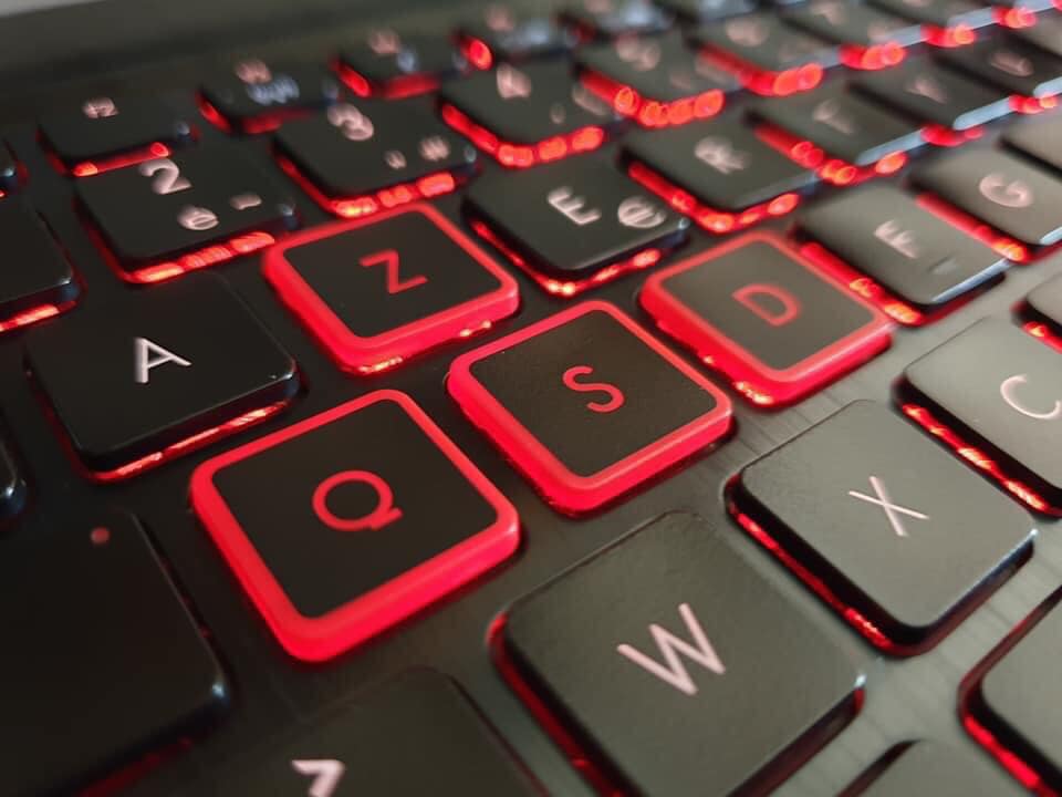 Acer Predator Helios 300 — photo 4