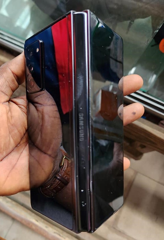 Galaxy Z Fold 2 5G — photo 5