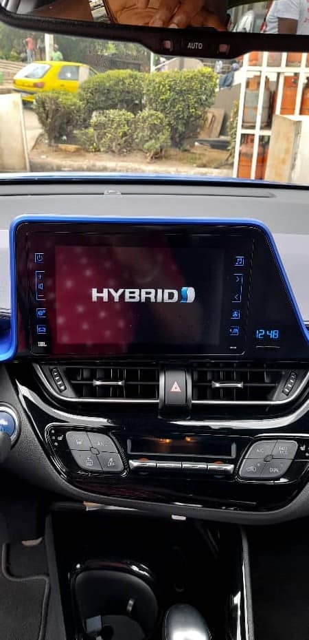 TOYOTA C-HR Hybrid Full Option Année 2018 (KC) — photo 5