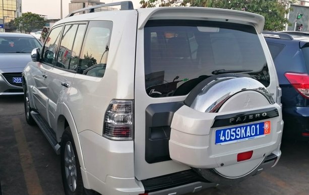 MITSUBISHI Pajero GS DE 2012 Boîte Auto — photo 5
