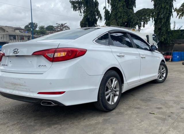 Hyundai Sonata — photo 3