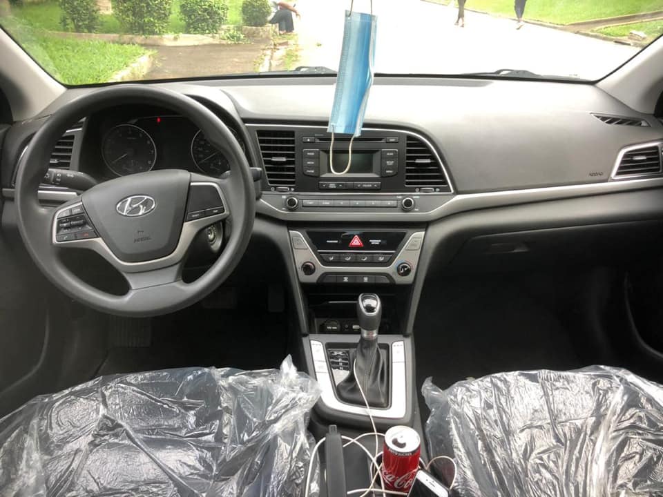 Hyundai Elantra — photo 7