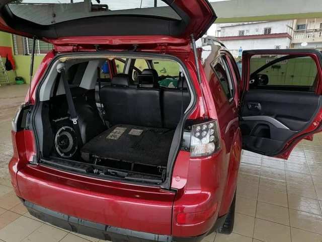 Mitsubishi Outlander 4 x 4 Année 2010 — photo 5