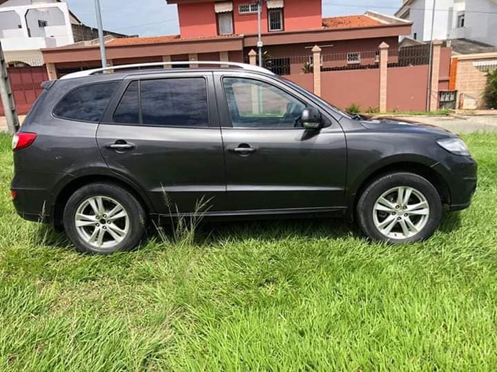 Hyundai Santafe 2010 — photo 2