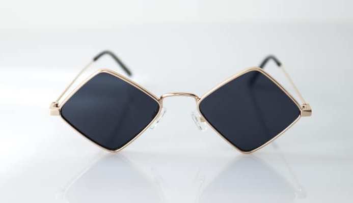Lunettes De Soleil Colorée — photo 10