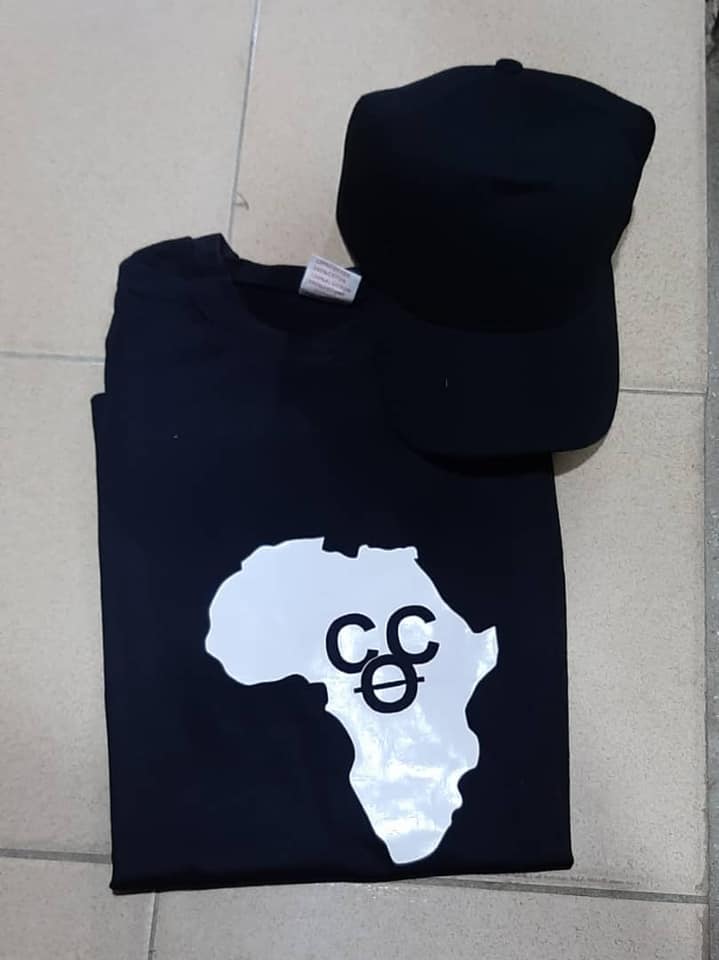 TEE-SHIRT + CASQUETTE — photo 4