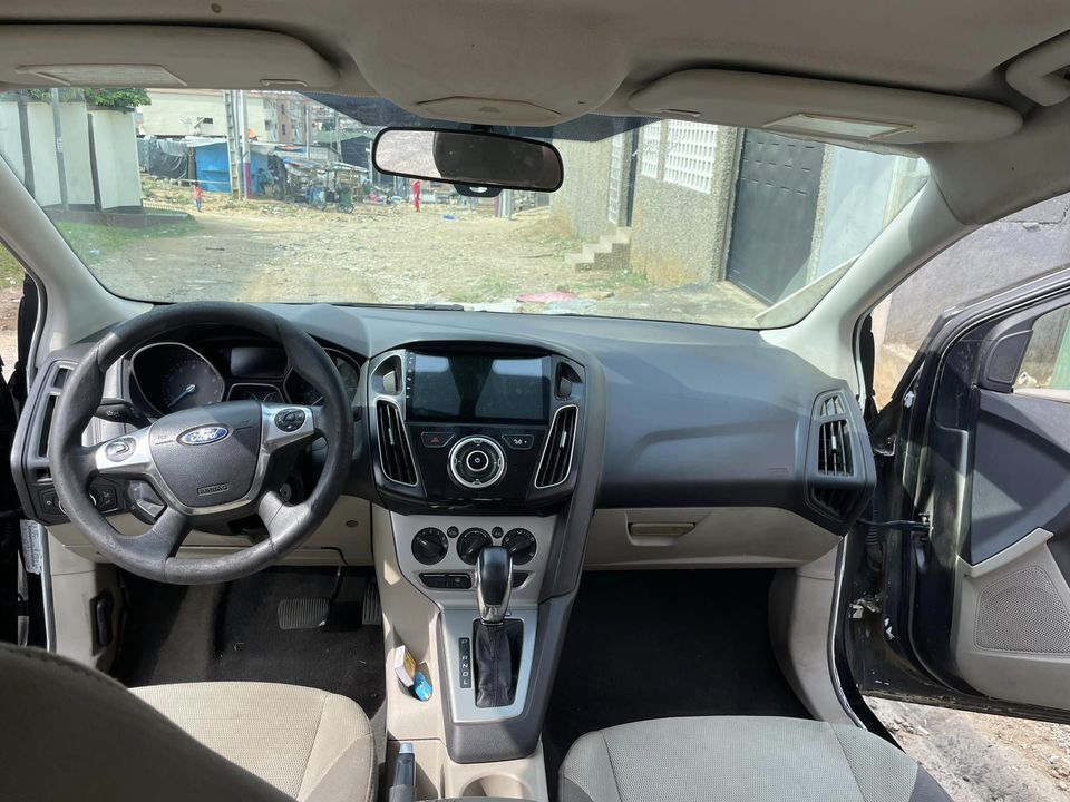Ford Focus , automatique essence — photo 2