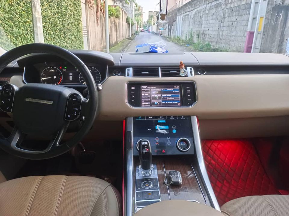 RANGE ROVER SPORT — photo 3