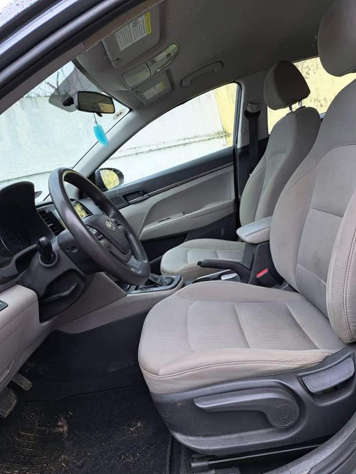 Hyundai Elantra — photo 6