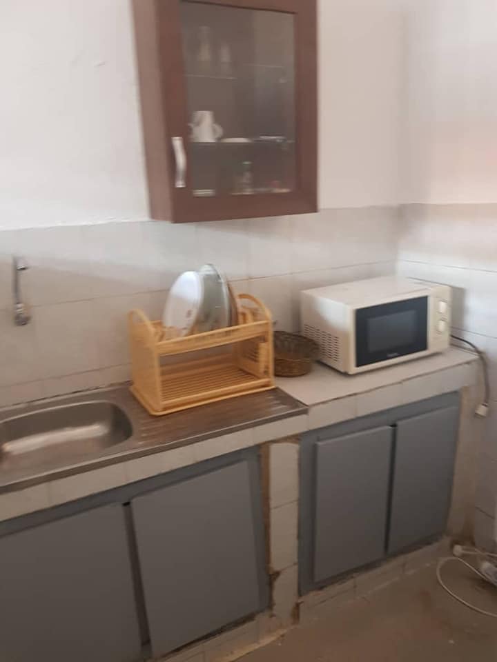 STUDIOS MEUBLÉS ET ÉQUIPÉ À LOUER — photo 2