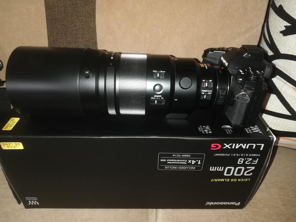 Olympus OM-D E-M1 Kit Appareil photo hybride 16,3 Mpix