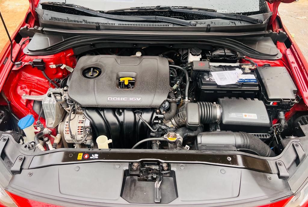 Hyundai Elantra Berline — photo 4