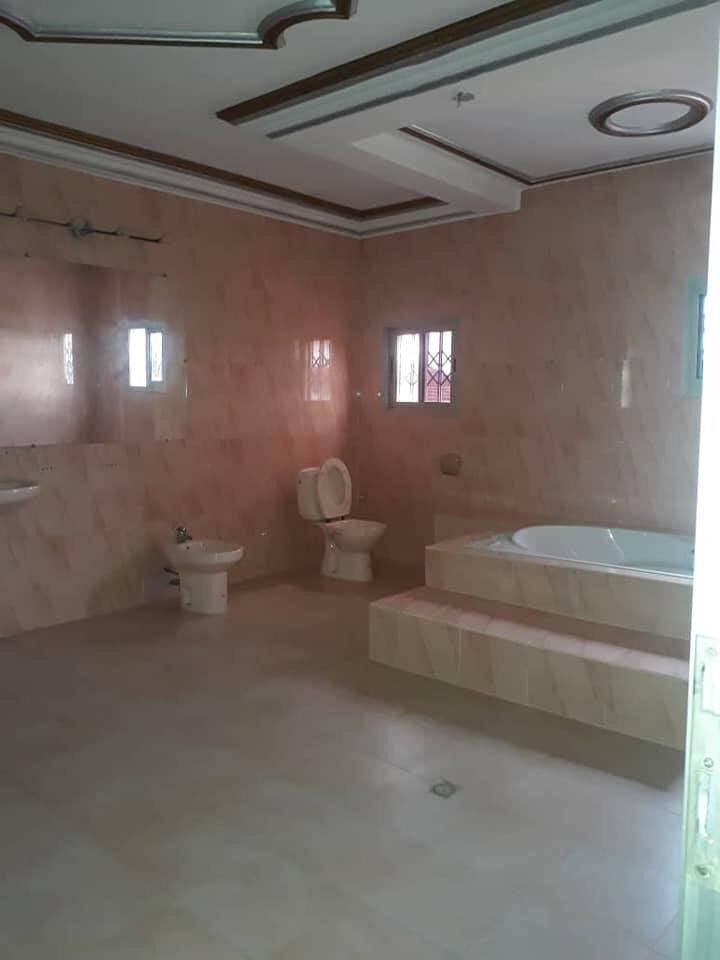 Triplex De 8 Pièces - Angré 8ème Tranche — photo 9