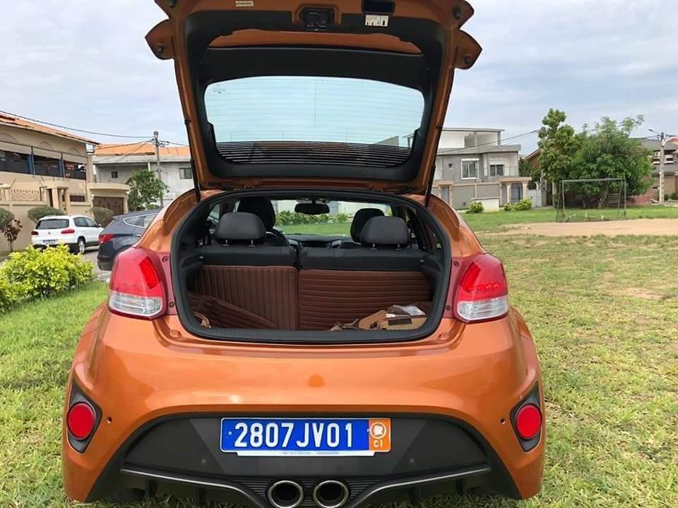 HYUNDAI VELOSTER TURBO — photo 3