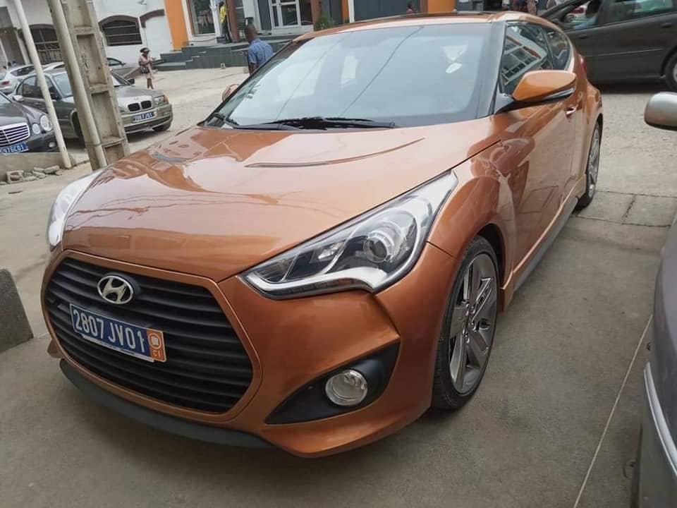 HYUNDAI VELOSTER TURBO — photo 5