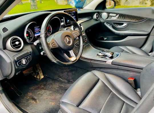 Mercedes C300 4 Matic 2015 — photo 4