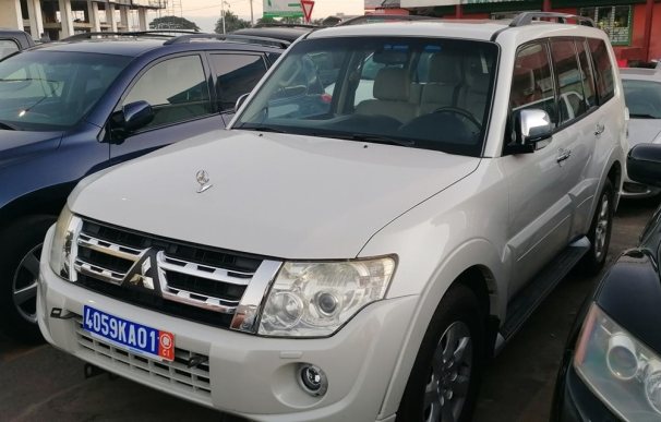 MITSUBISHI Pajero GS DE 2012 Boîte Auto
