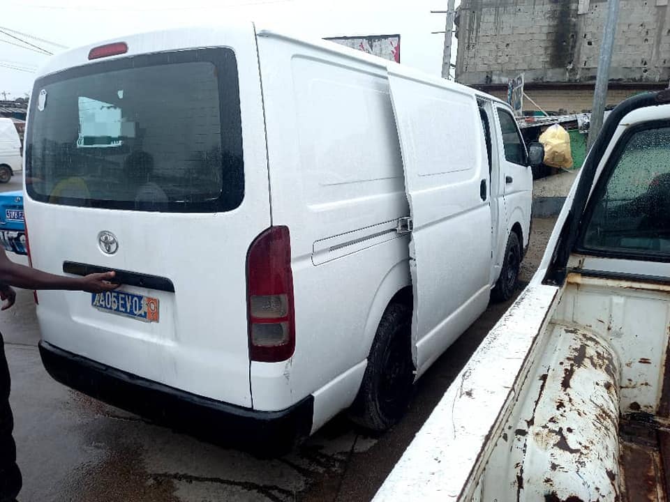 HYUNDAI CRAPAUD — photo 2