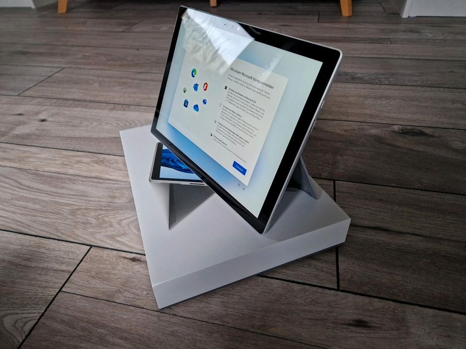 Microsoft Surface Pro 7+