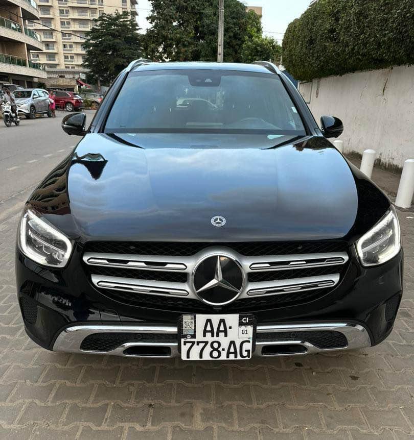 MERCEDES GLC 300 4MATIC 2021 — photo 3