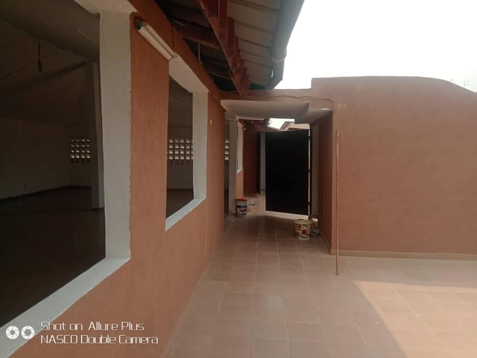 10 Pièces - VILLA DUPLEX ANGRE 8ème Tranche — photo 5