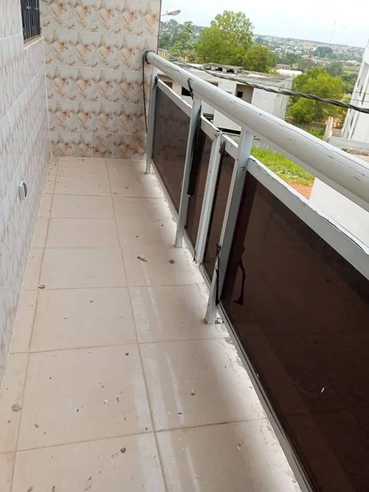 Appartement de 3 Pièces - Route Bingerville — photo 3
