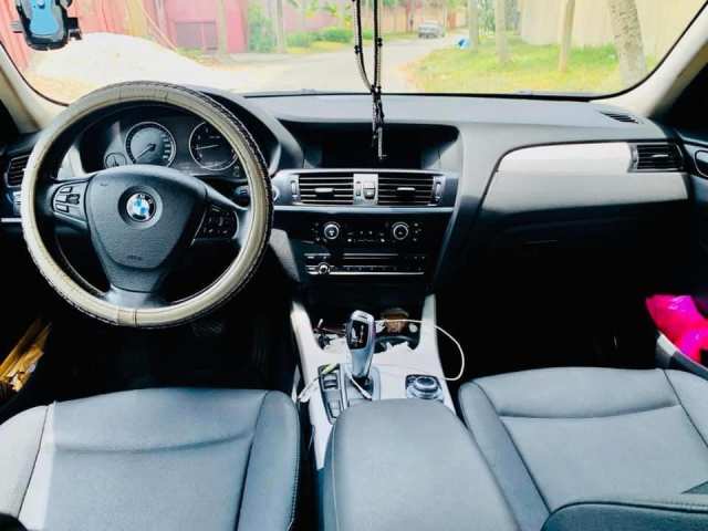 BMW X3 2014 Full Options — photo 8